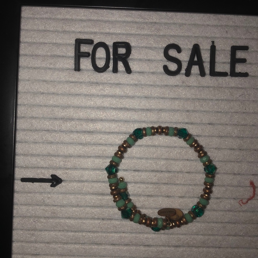 Bracelet